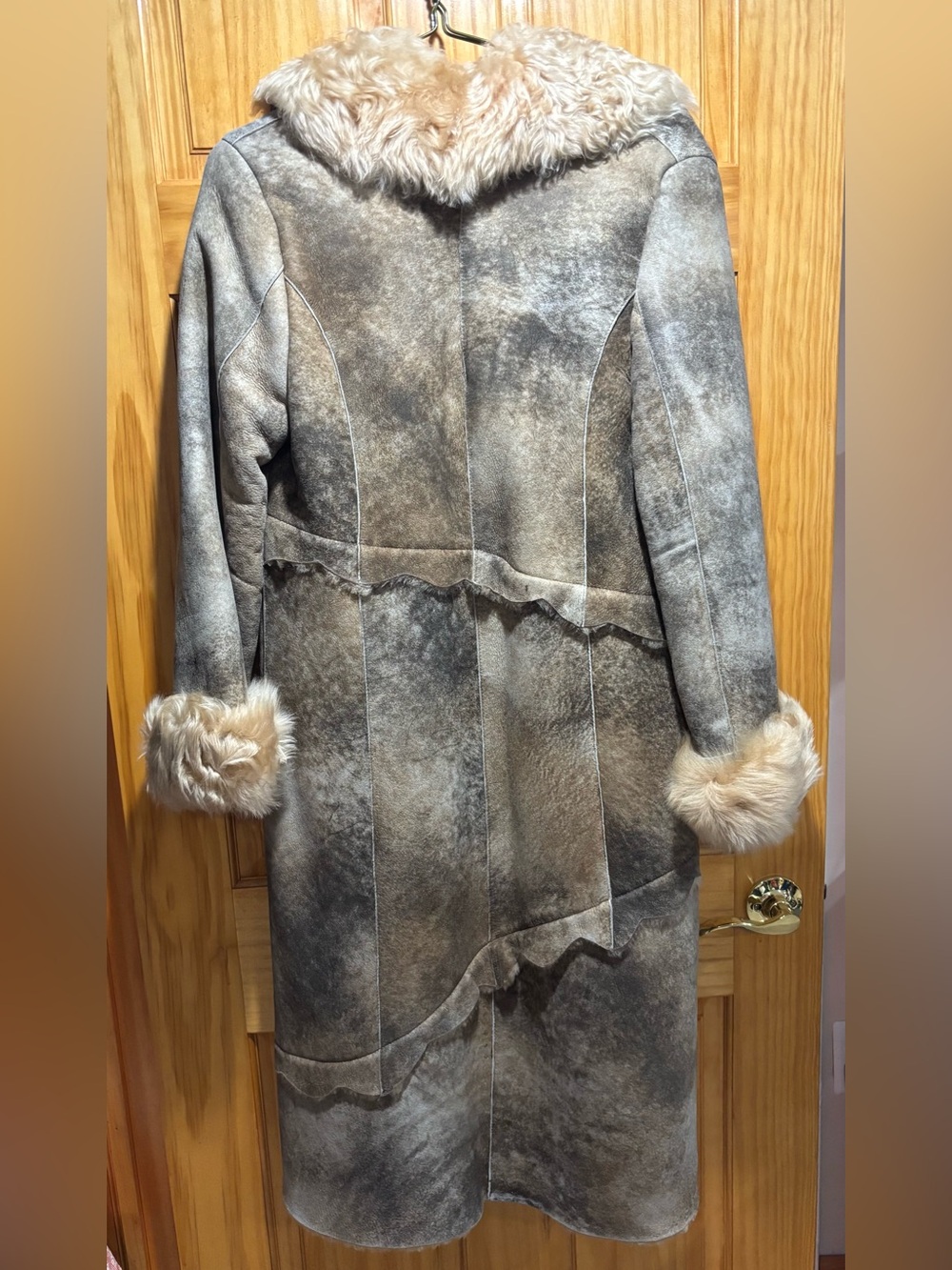 Fabiani Genuine Shearling Long Coat, Size M - Picture 4 of 6